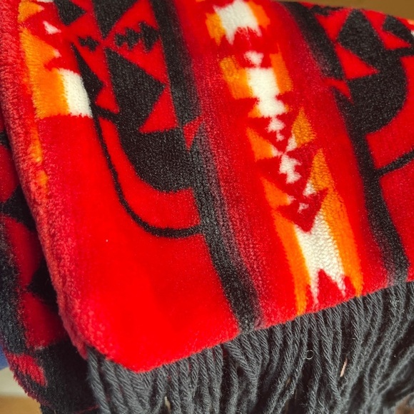 Red Patterned Scarf - Picture 4 of 6
